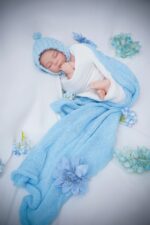 Ivita Full Silicone Tiny Reborn Doll - Image 4