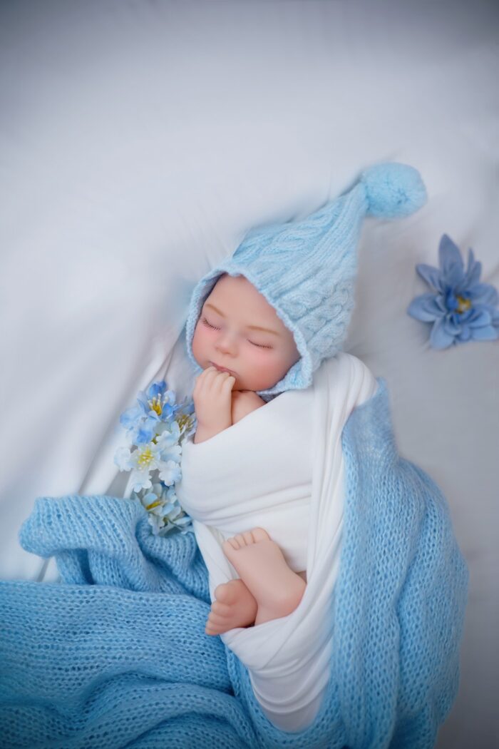 Ivita Full Silicone Tiny Reborn Doll - Image 5