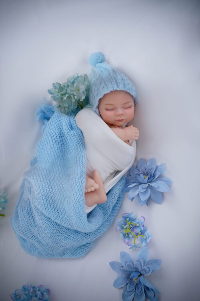 Ivita Full Silicone Tiny Reborn Doll - Image 10