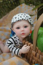 Realistisk Ashley silikone baby reborn dukke til samlere.