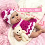 Realistická silikonová panenka miminko o velikosti 30 cm pro děti a sběratele.