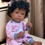 Realistična 18-inčna lutka od silikonskog vinila s tamnom kožom, savršena za dječje rođendanske poklone.