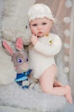 Mini silikonová reborn panenka pro sběratele a děti.