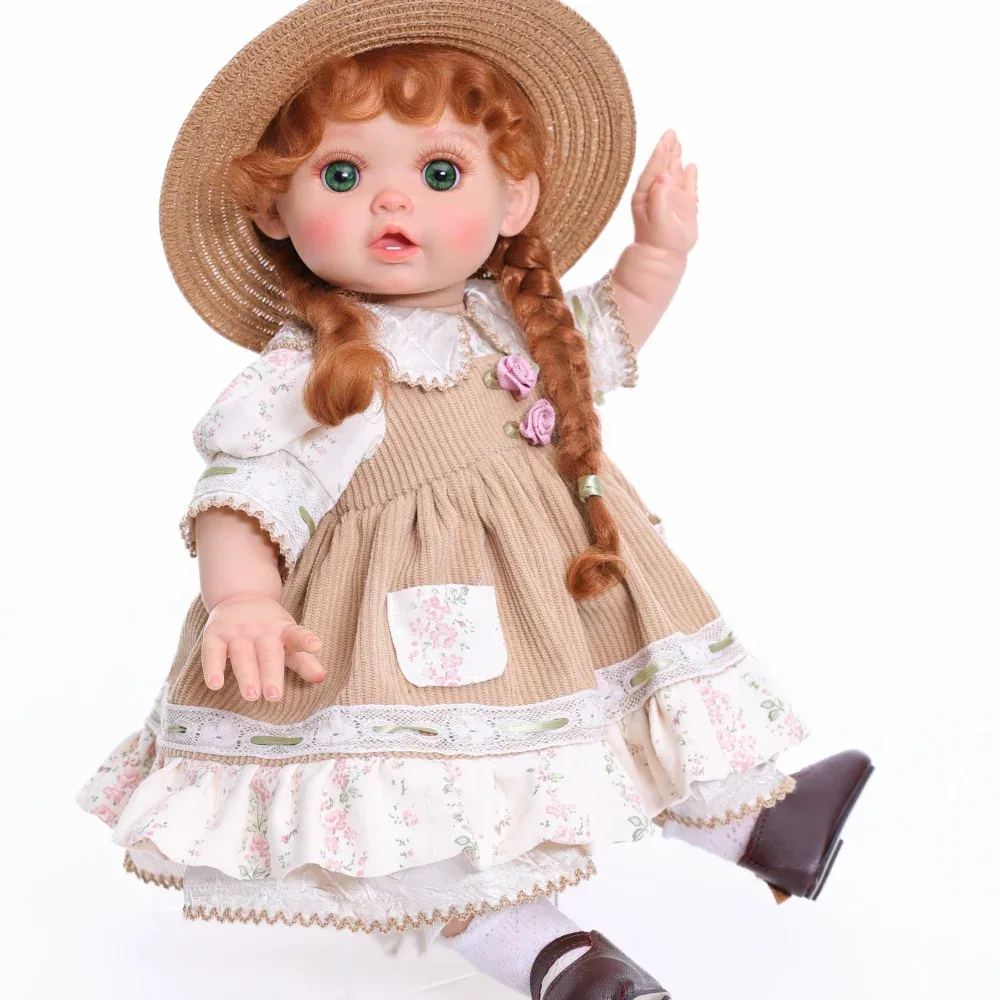 Kits de muñecas reborn Elie Niña Pastoral 18 pulgadas Vinilo 19 Muñeca bebé reborn con rasgos realistas, vestida con un vestido de estilo vintage y un sombrero de ala ancha. Perfecta.