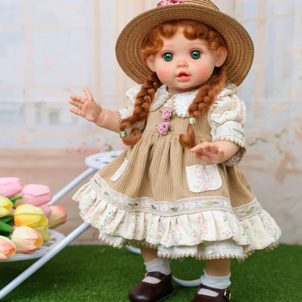 Kits de muñecas reborn Elie Niña Pastoral 18 pulgadas Vinilo 13 Muñeca reborn vestida con un vestido de verano de estilo vintage y un sombrero de paja, perfecta para coleccionistas y amantes de las muñecas.