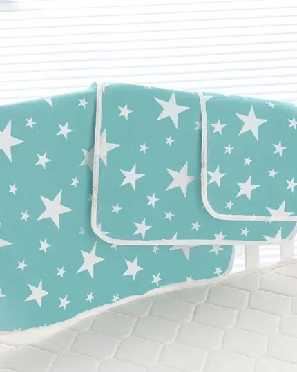 Doll changing mat with star pattern, padded cotton, 35x45 cm.