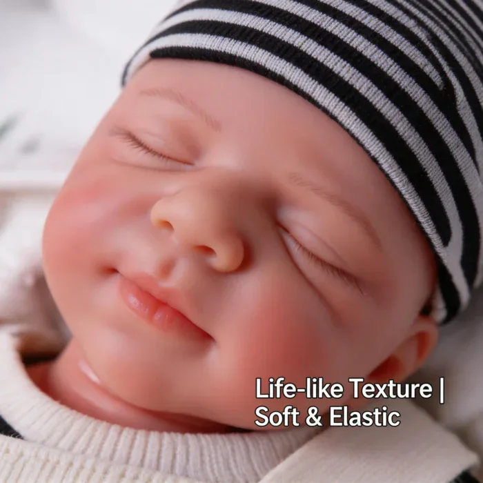 Nahaufnahme einer friedlichen Silikon-Reborn-Babypuppe mit lebensechten Gesichtszügen.